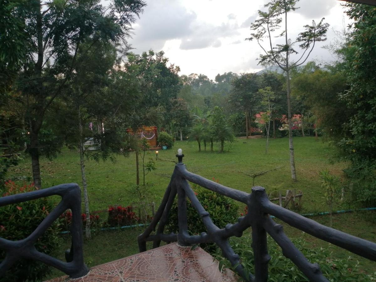 Indah Garden Hill Resort Пхетчабун Екстер'єр фото